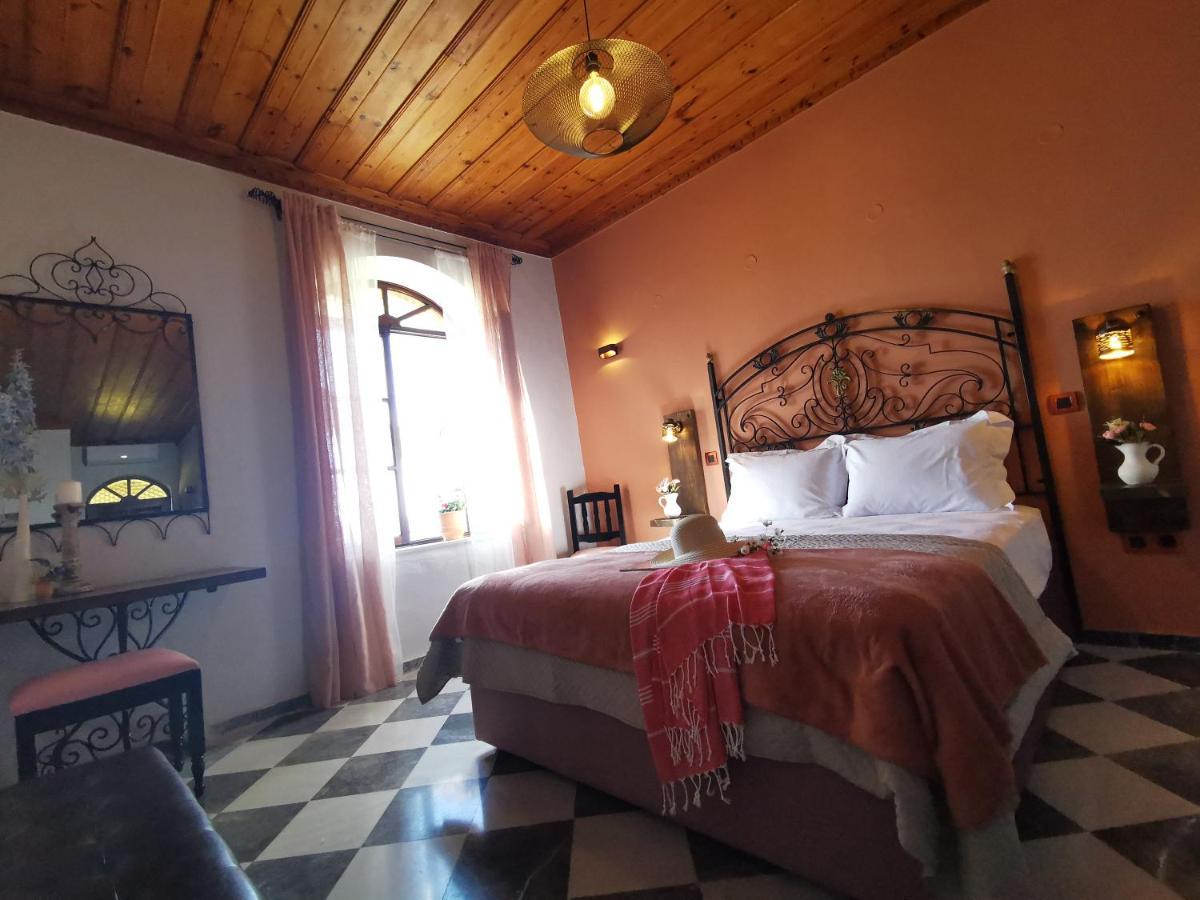 Terracotta Boutique Beach Studios Mithimna Ngoại thất bức ảnh